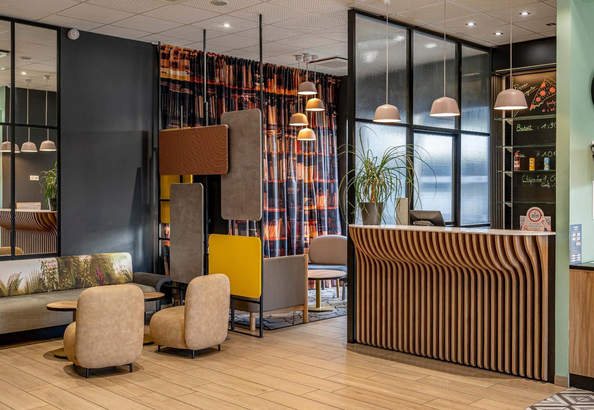 B&B Hotel Bordeaux Bassins A Flot Exterior foto