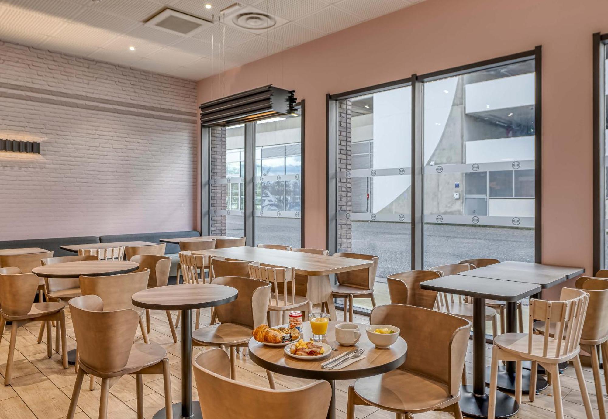 B&B Hotel Bordeaux Bassins A Flot Exterior foto