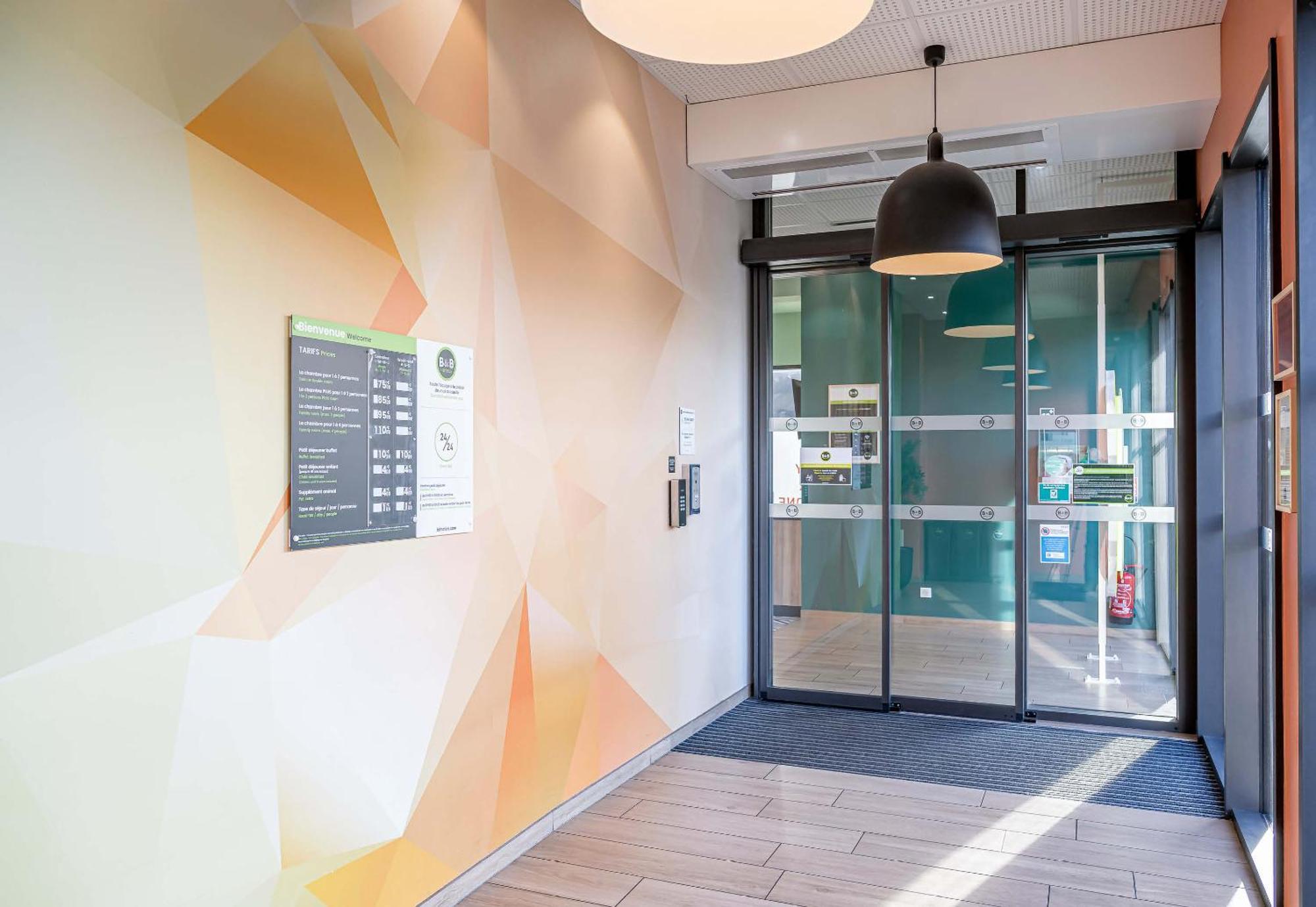B&B Hotel Bordeaux Bassins A Flot Exterior foto