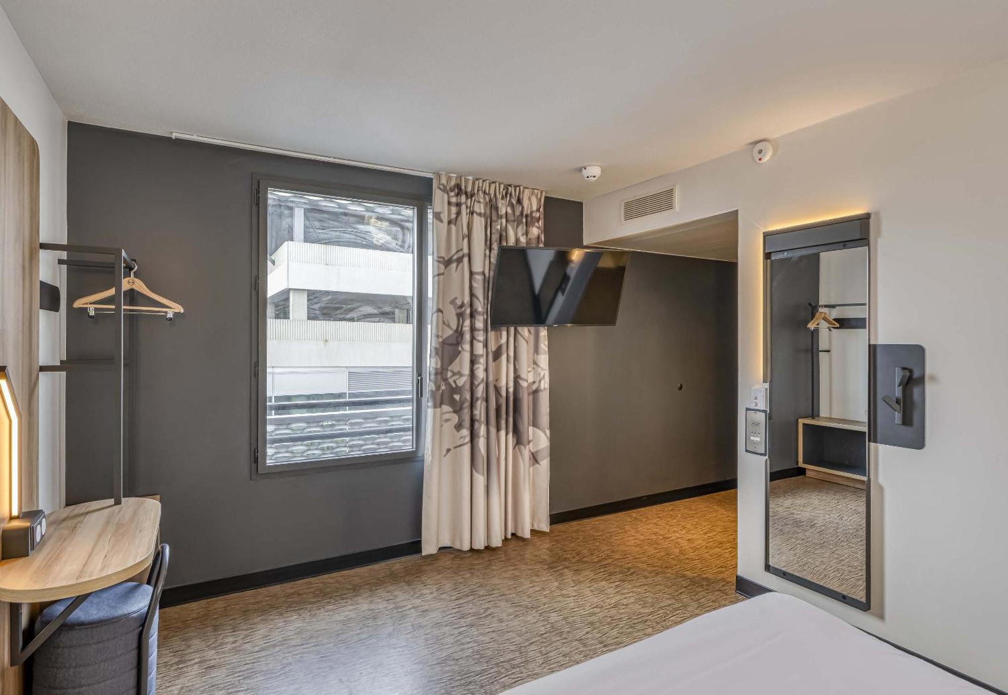 B&B Hotel Bordeaux Bassins A Flot Exterior foto